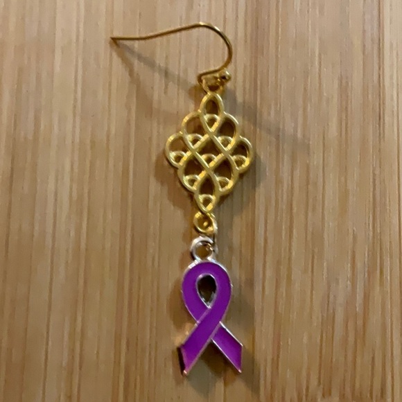 Hand Crafted Cancer Awareness Drop Pierced Earrings Lavender All Cancers - Picture 6 of 7